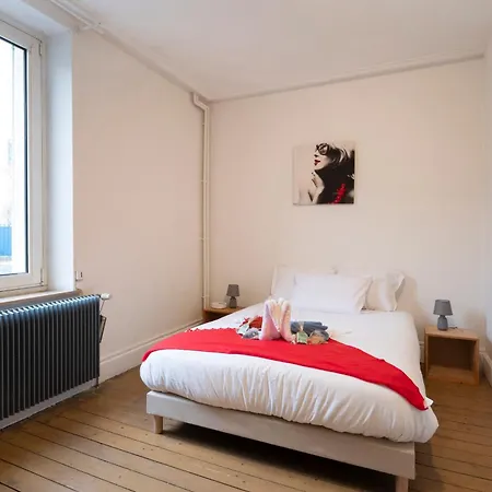 Des Cousines Capucine Apartment *